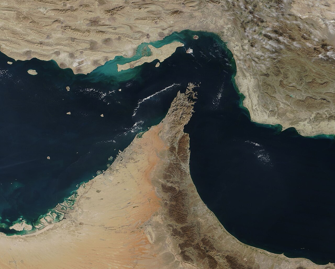 Trump threatens Iran with military strikes if Strait of Hormuz stays closed