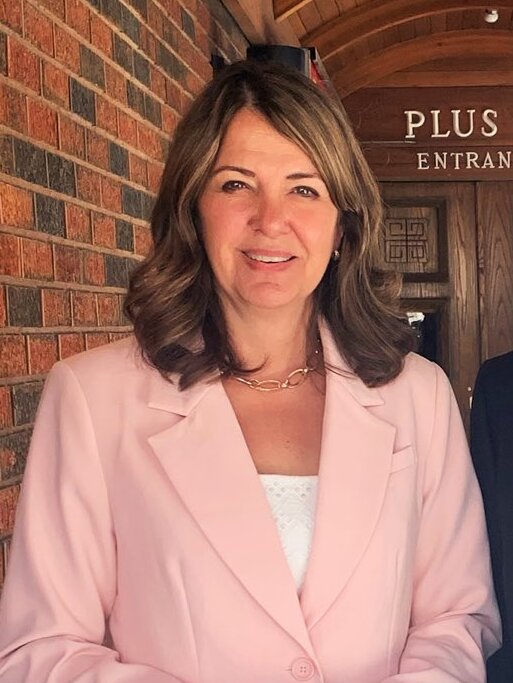 Danielle Smith to pursue immigration reforms after Alberta referendum